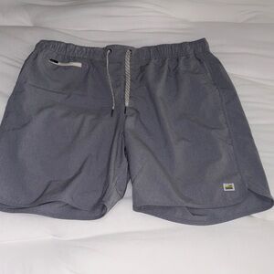 Vuori 7”Banks Short